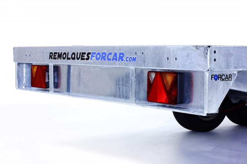 Remolque-plataforma-2500kg.-topline-620-forcar-panel-de-luces