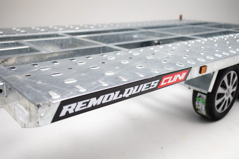 remolque-portacoches-tokio-3