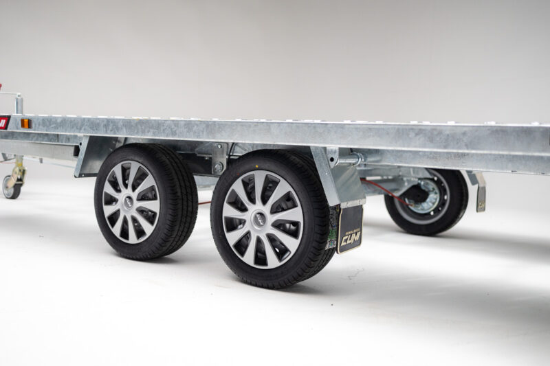 remolque-portacoches-tokio-4